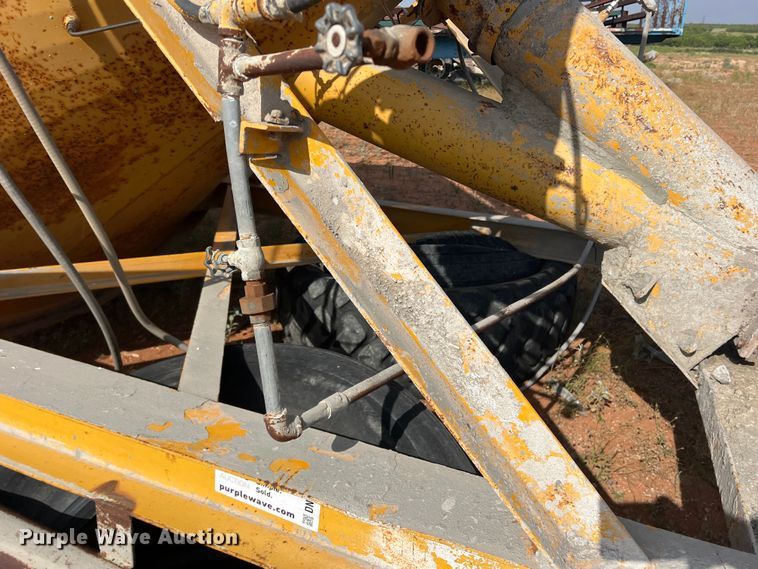 image for item DN3069 Cement silo