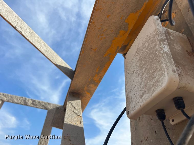 image for item DN3069 Cement silo