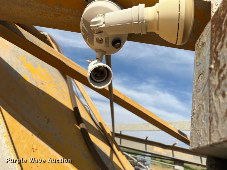 image for item DN3069 Cement silo