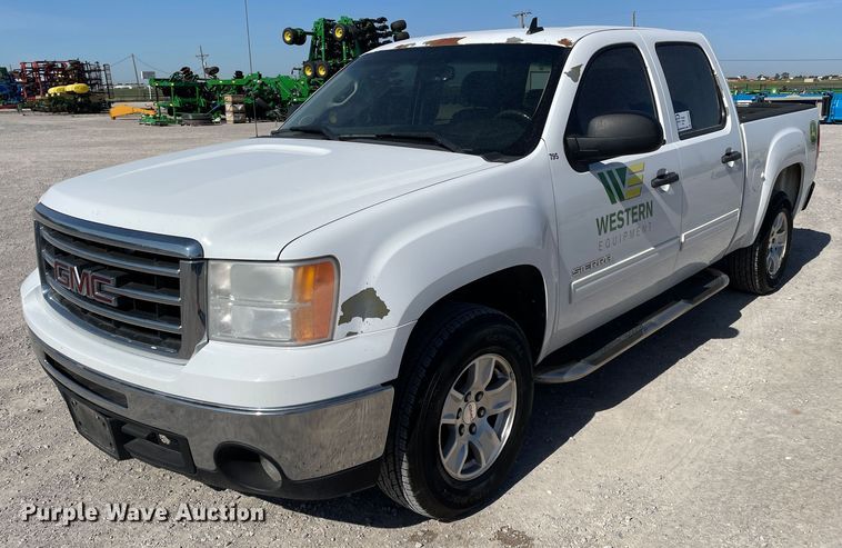 image for item DN4697 2013 GMC Sierra 1500  Crew Cab pickup truck