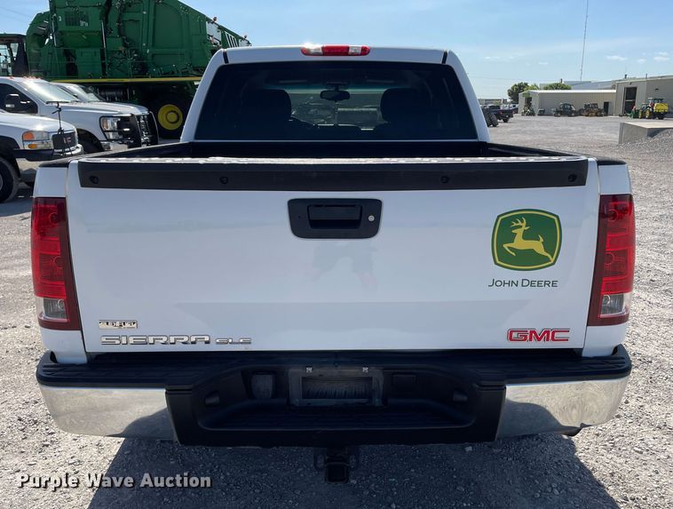 image for item DN4697 2013 GMC Sierra 1500  Crew Cab pickup truck