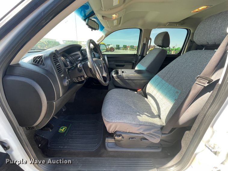 image for item DN4697 2013 GMC Sierra 1500  Crew Cab pickup truck