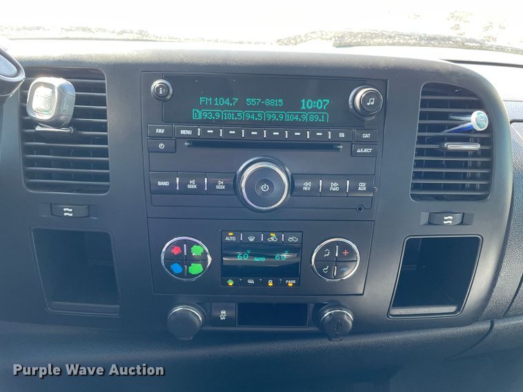 image for item DN4697 2013 GMC Sierra 1500  Crew Cab pickup truck