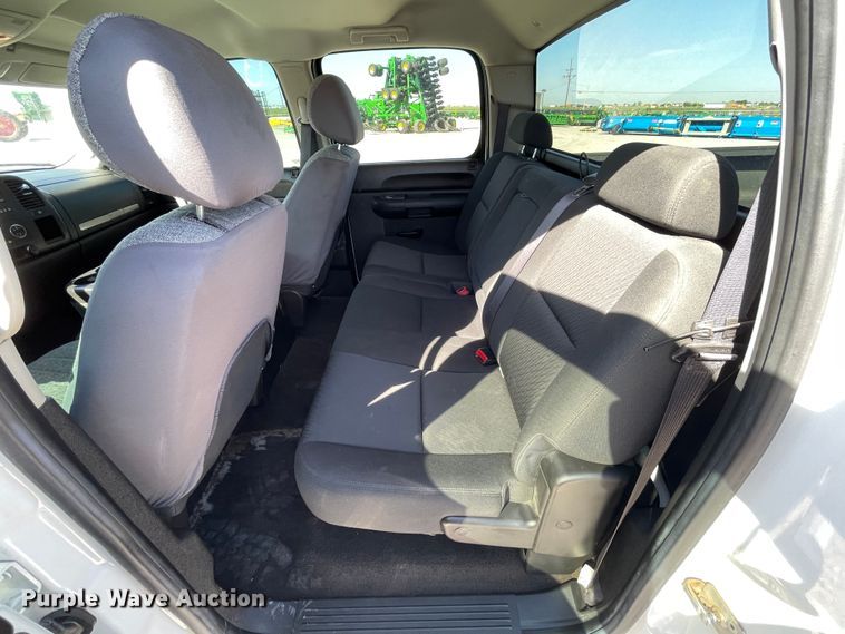 image for item DN4697 2013 GMC Sierra 1500  Crew Cab pickup truck