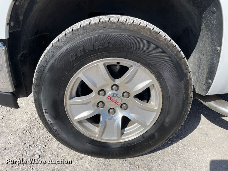 image for item DN4697 2013 GMC Sierra 1500  Crew Cab pickup truck