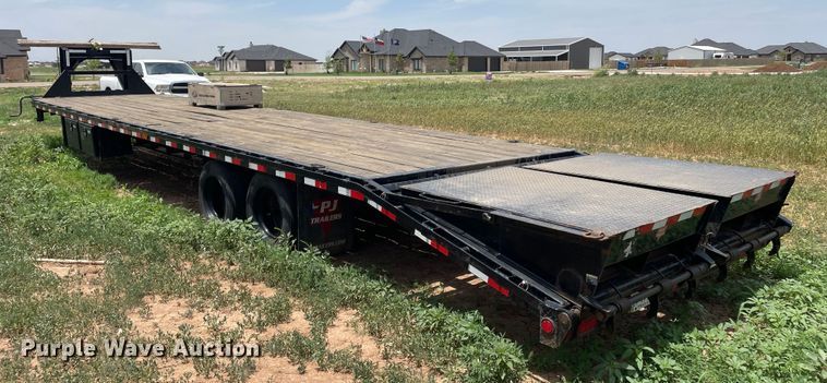 image for item DN4701 2019 PJ FD402  equipment trailer