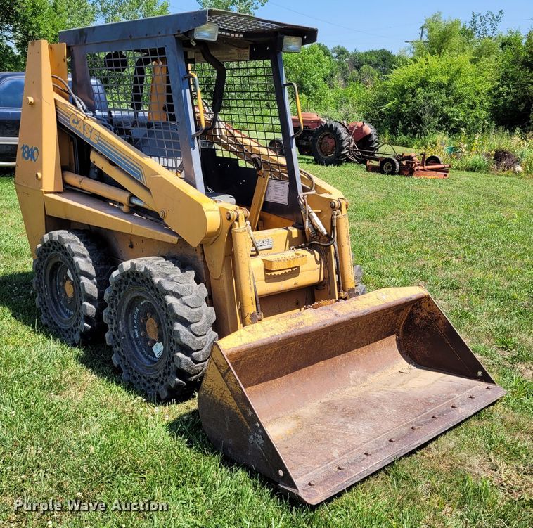 image for item DN8539 1998 Case 1840  skid steer loader