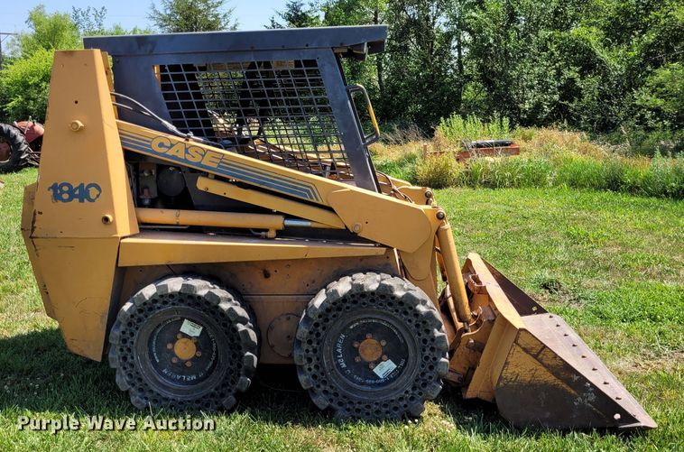 image for item DN8539 1998 Case 1840  skid steer loader