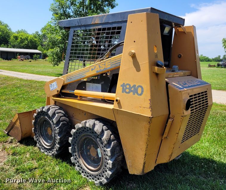 image for item DN8539 1998 Case 1840  skid steer loader