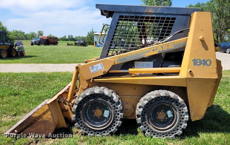 image for item DN8539 1998 Case 1840  skid steer loader