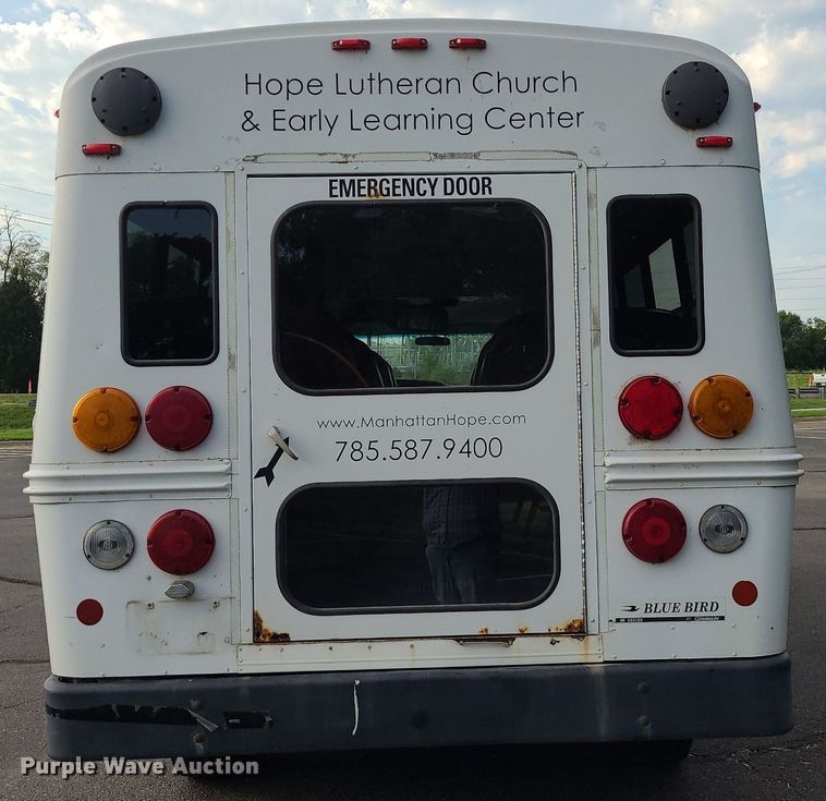 image for item DN8540 2000 GMC Savana G3500  shuttle bus