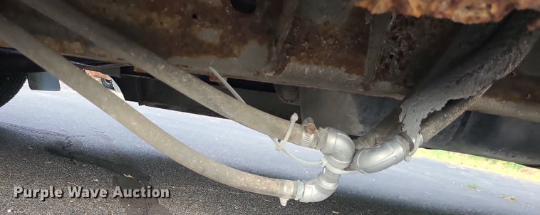 image for item DN8540 2000 GMC Savana G3500  shuttle bus