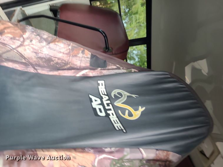 image for item DN8540 2000 GMC Savana G3500  shuttle bus