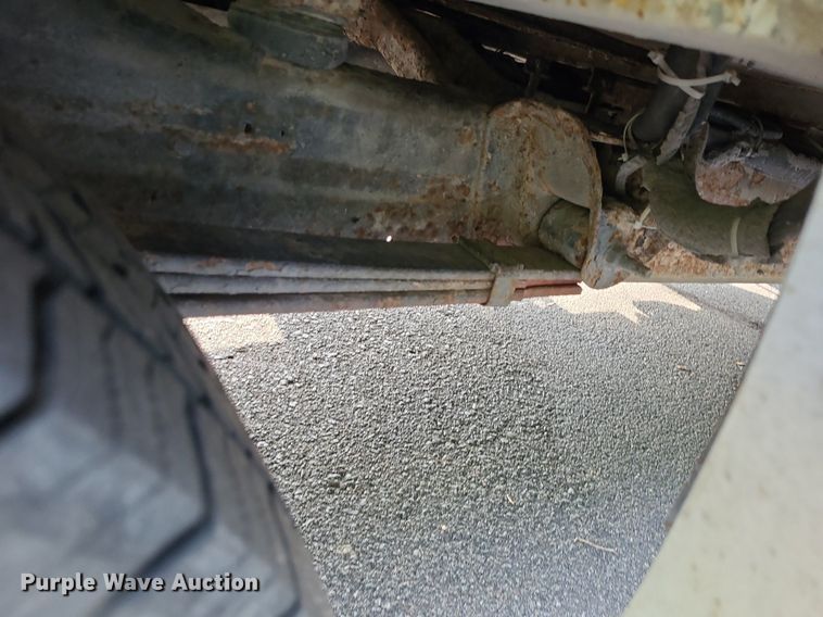 image for item DN8540 2000 GMC Savana G3500  shuttle bus