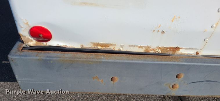 image for item DN8541 1997 Ford E350  shuttle bus