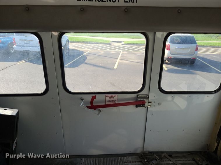 image for item DN8541 1997 Ford E350  shuttle bus