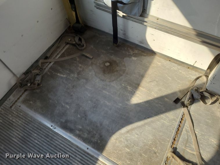 image for item DN8541 1997 Ford E350  shuttle bus