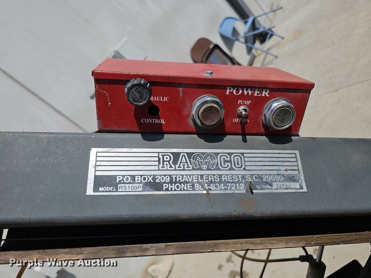 image for item DO2779 Ramco RS100P  bandsaw