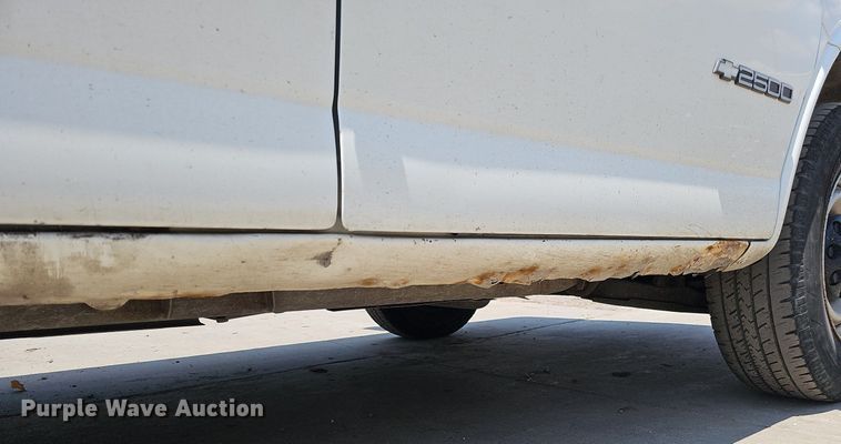 image for item DO2784 2000 Chevrolet Express 2500  van