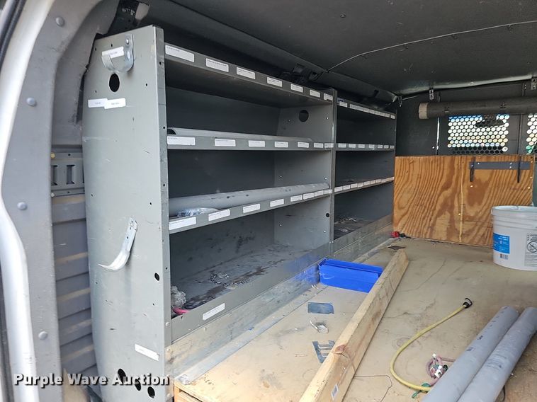 image for item DO2784 2000 Chevrolet Express 2500  van