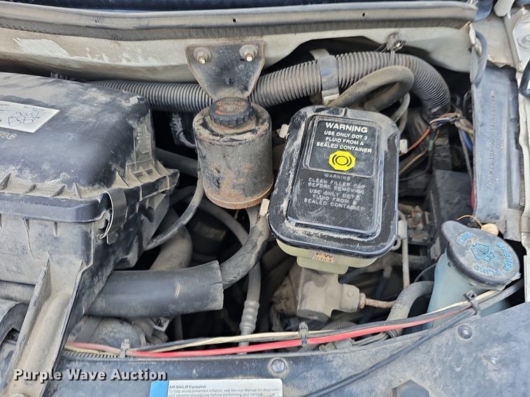 image for item DO2784 2000 Chevrolet Express 2500  van