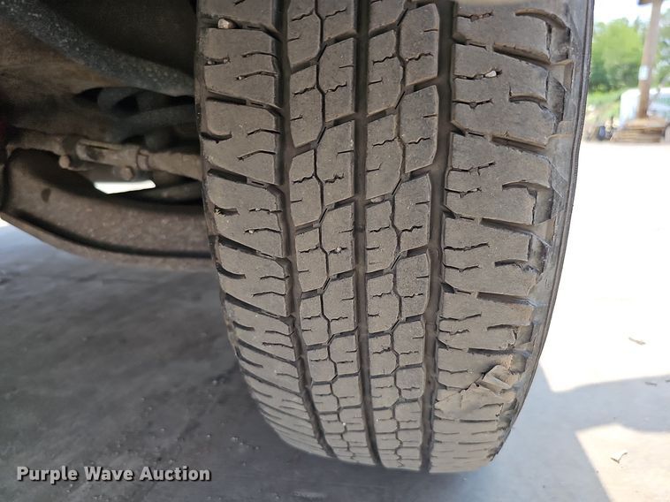 image for item DO2784 2000 Chevrolet Express 2500  van