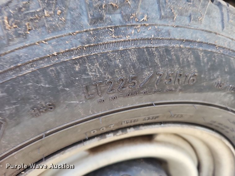 image for item DO2784 2000 Chevrolet Express 2500  van