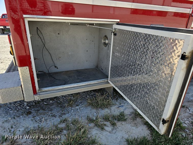 image for item DO2794 2006  Ford F350 Super Duty XLT  ambulance