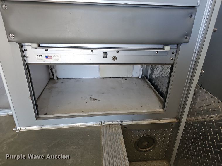 image for item DO2794 2006  Ford F350 Super Duty XLT  ambulance