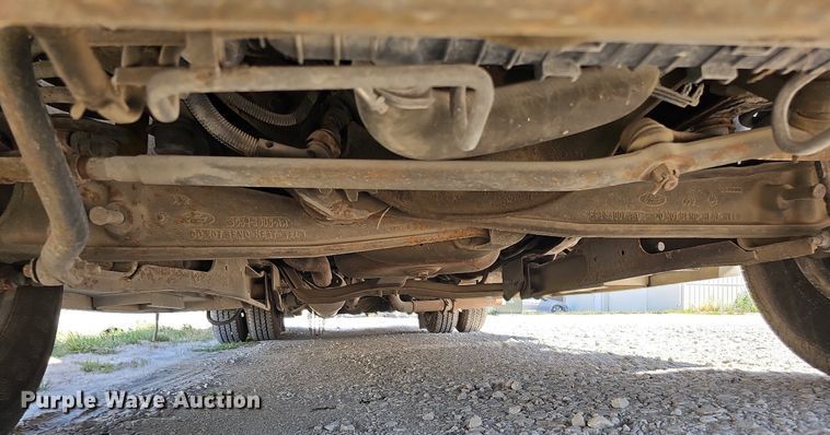 image for item DO2794 2006  Ford F350 Super Duty XLT  ambulance