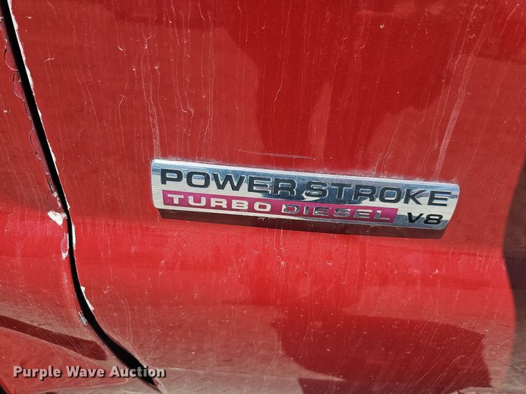 image for item DO2794 2006  Ford F350 Super Duty XLT  ambulance