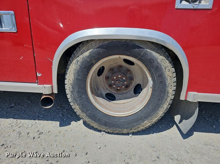 image for item DO2794 2006  Ford F350 Super Duty XLT  ambulance