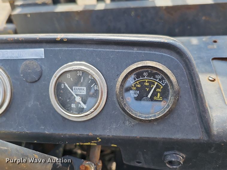 image for item DO2806 Clark C500-S100  forklift