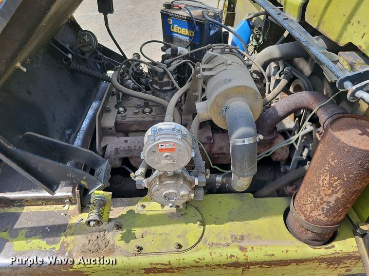 image for item DO2806 Clark C500-S100  forklift