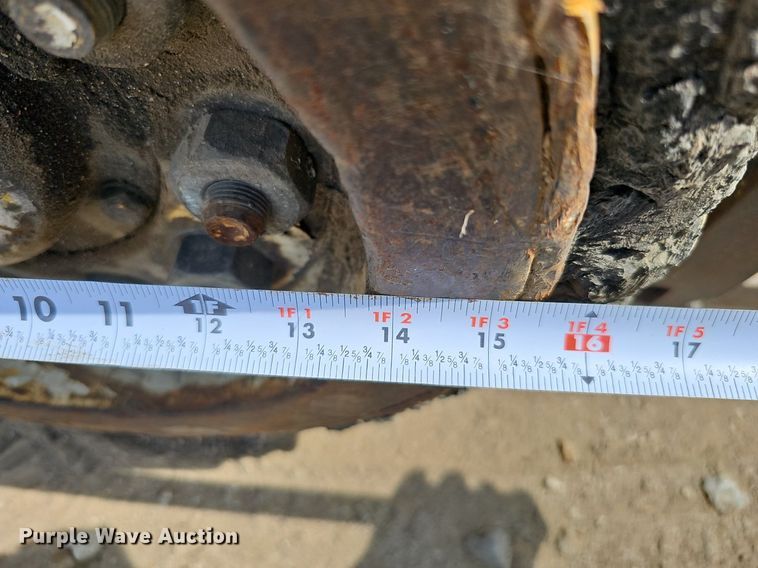 image for item DO2806 Clark C500-S100  forklift