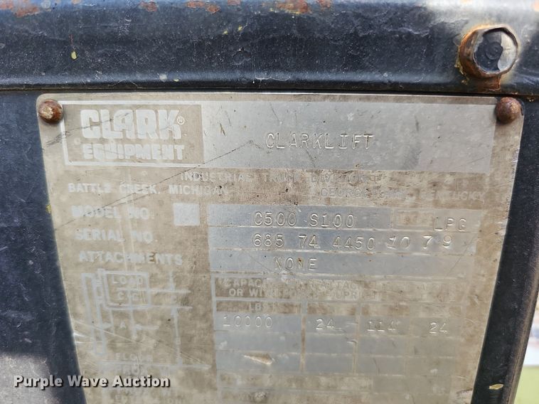 image for item DO2806 Clark C500-S100  forklift