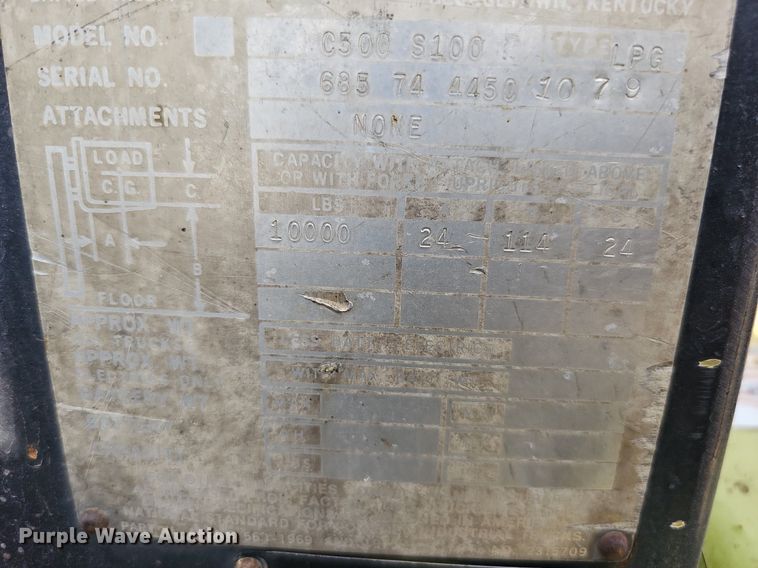 image for item DO2806 Clark C500-S100  forklift