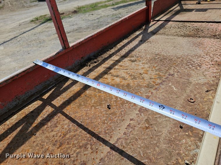 image for item DO2808 1995 SkyJack SJII 3220  scissor lift