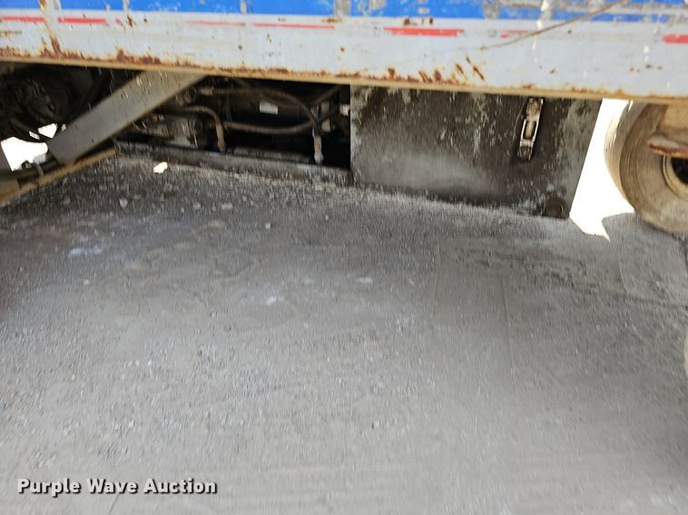 image for item DO2808 1995 SkyJack SJII 3220  scissor lift