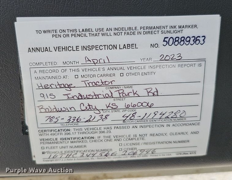 image for item DO2810 2006 GMC Sierra 2500HD  pickup truck