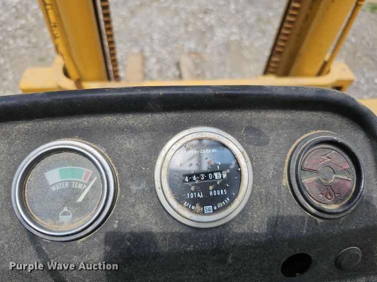 image for item DO2819 Komatsu FG14L-12  forklift