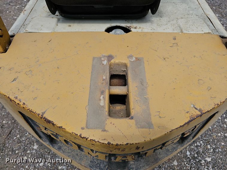 image for item DO2819 Komatsu FG14L-12  forklift