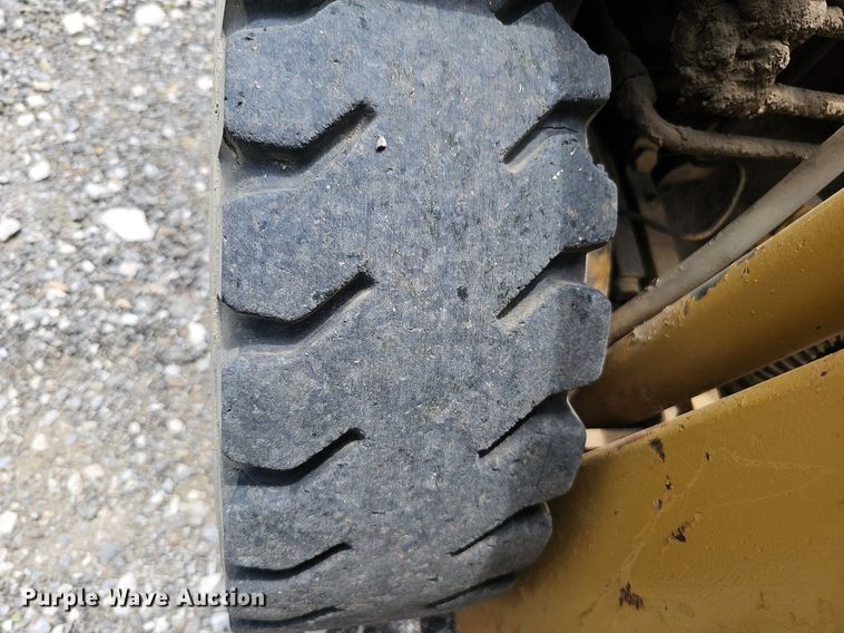 image for item DO2819 Komatsu FG14L-12  forklift