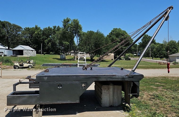 image for item DO2833 Steel winch truck bed