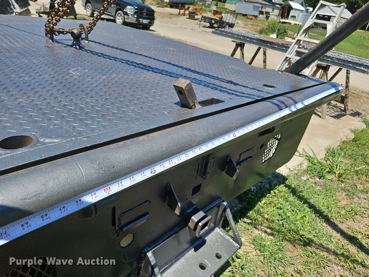 image for item DO2833 Steel winch truck bed
