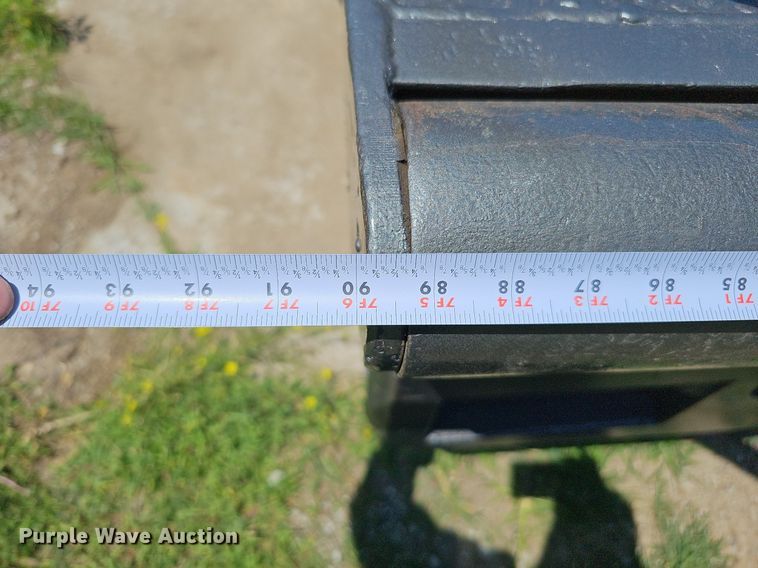 image for item DO2833 Steel winch truck bed