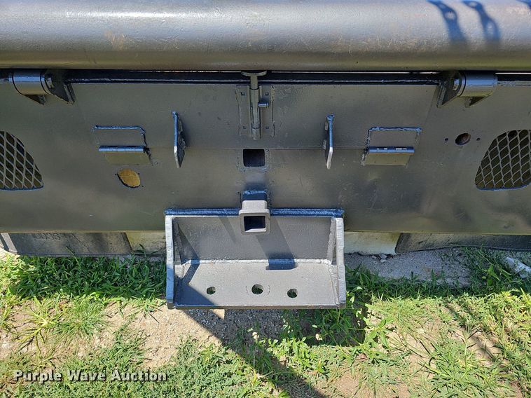 image for item DO2833 Steel winch truck bed