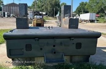 image for item DO2833 Steel winch truck bed