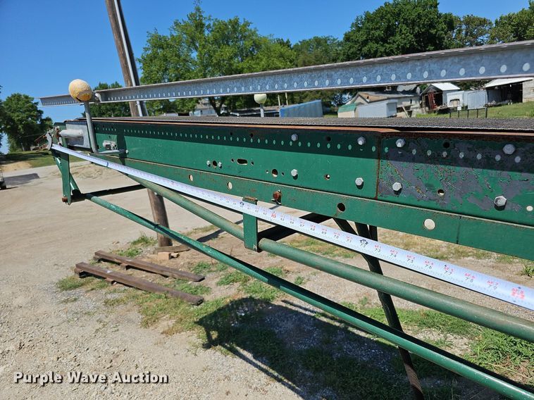 image for item DO2835 Rapistan 601-15-S-2418-3/4  box conveyor system