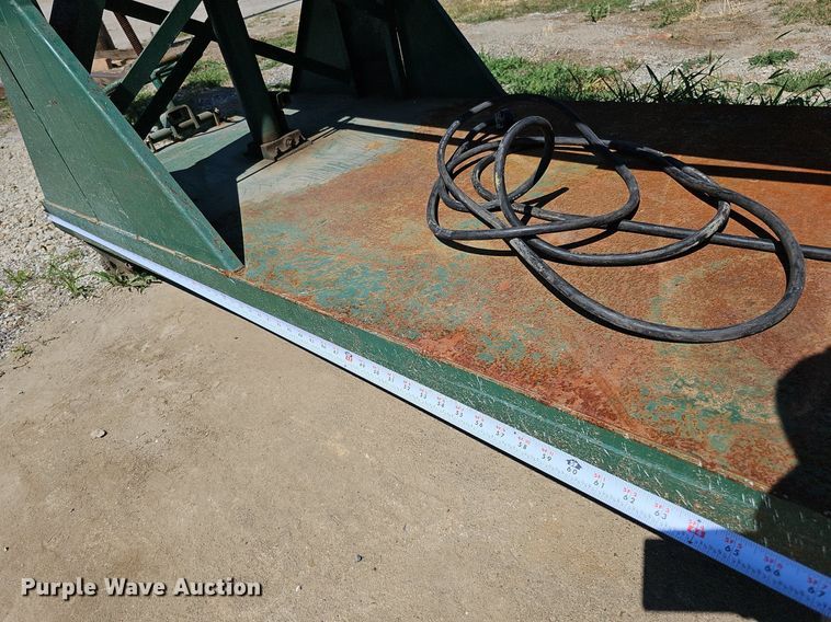 image for item DO2835 Rapistan 601-15-S-2418-3/4  box conveyor system